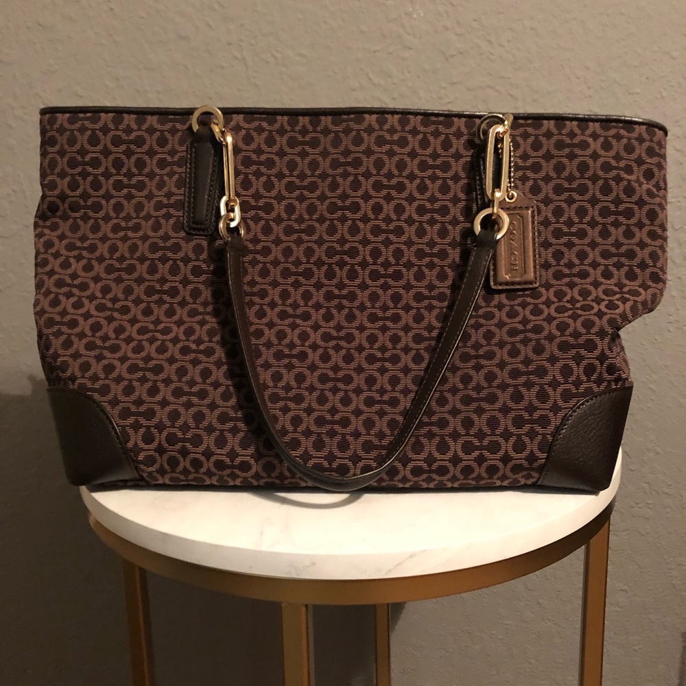 Coach shoulder bag